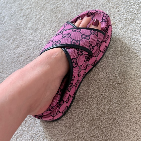 Gucci Platform  new with box sandals size 6 - Picture 3 of 7